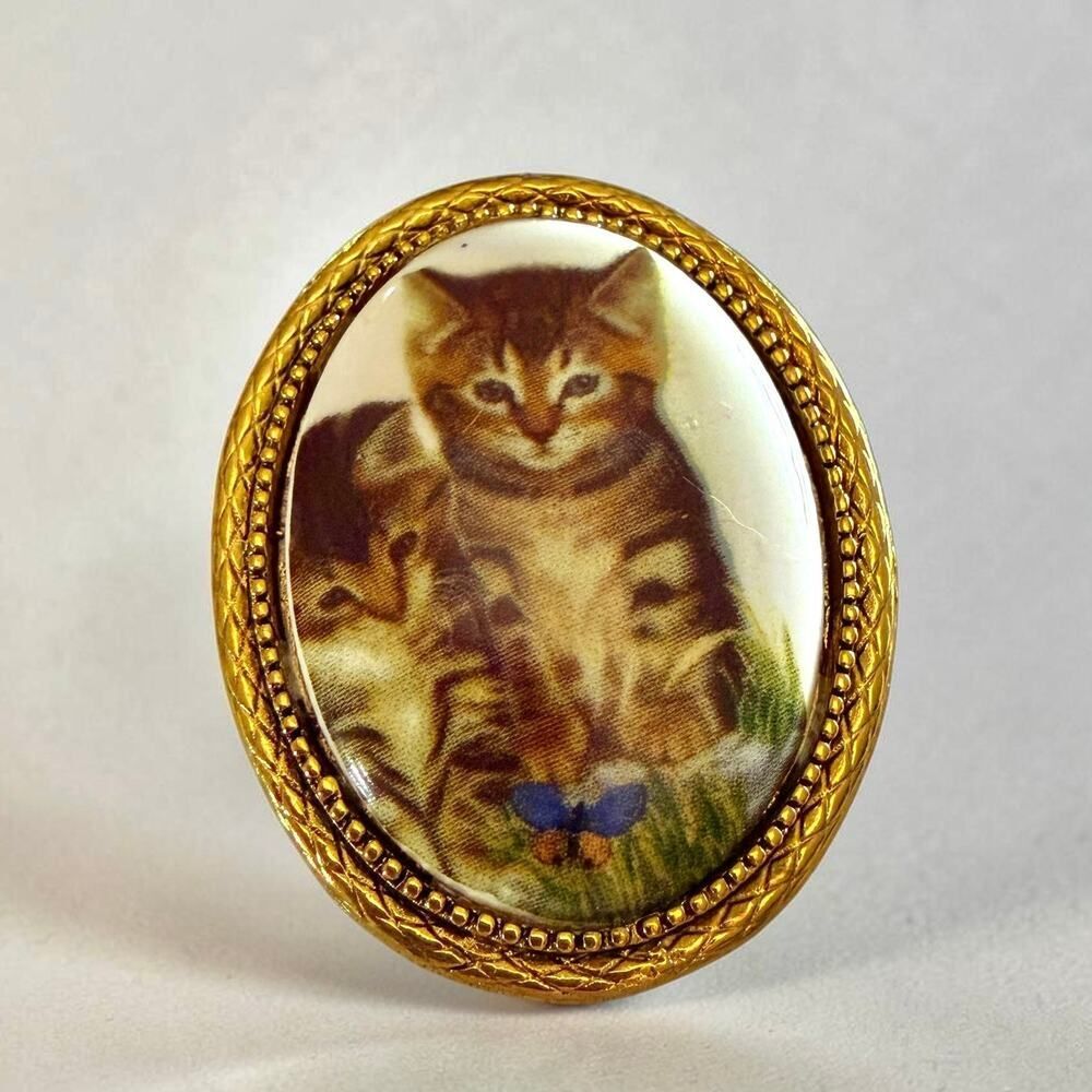Vintage Kitten Porcelain Brooch Pendant Gold Tone Cat Lovers
